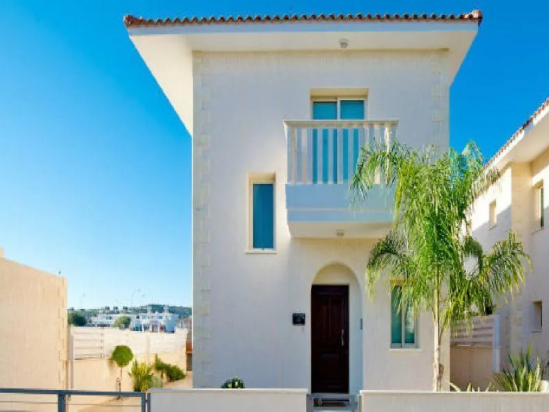 Amadora Luxury Villas Protaras